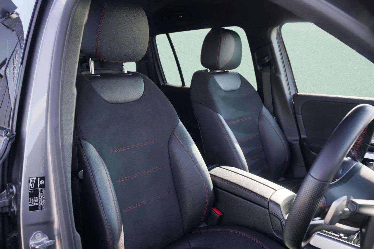 A 2023 MERCEDES-BENZ GLB 1.3 GLB200 AMG Line (Premium) SUV 5dr Petrol 7G-DCT Euro 6 (s/s) (163 ps) H A 2023 MERCEDES-BENZ GLB 1.3 GLB200 AMG Line (Premium) SUV 5dr Petrol 7G-DCT Euro 6 (s/s) (163 ps) H