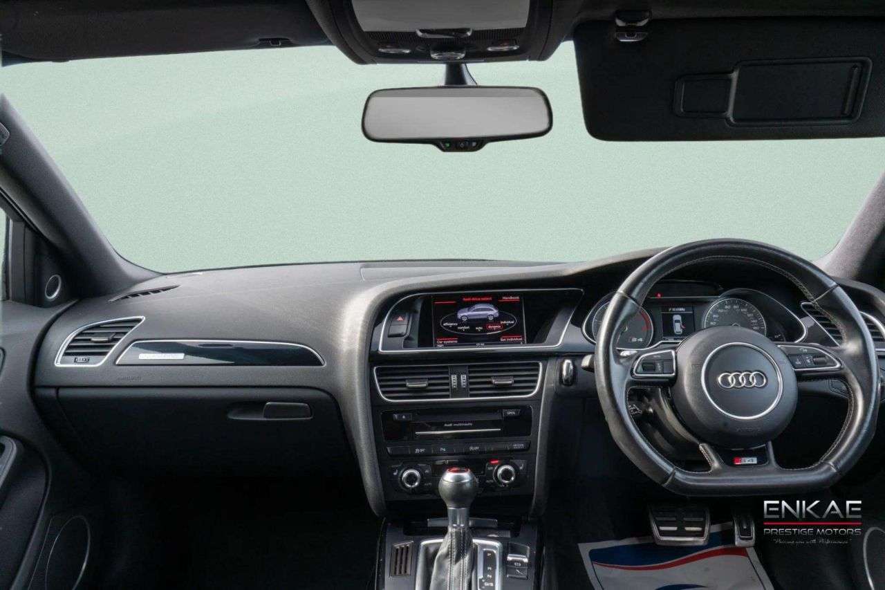 A 2012 AUDI S4 AVANT 3.0 TFSI V6 Black Edition Estate 5dr Petrol S Tronic quattro Euro 5 (s/s) ( A 2012 AUDI S4 AVANT 3.0 TFSI V6 Black Edition Estate 5dr Petrol S Tronic quattro Euro 5 (s/s) (