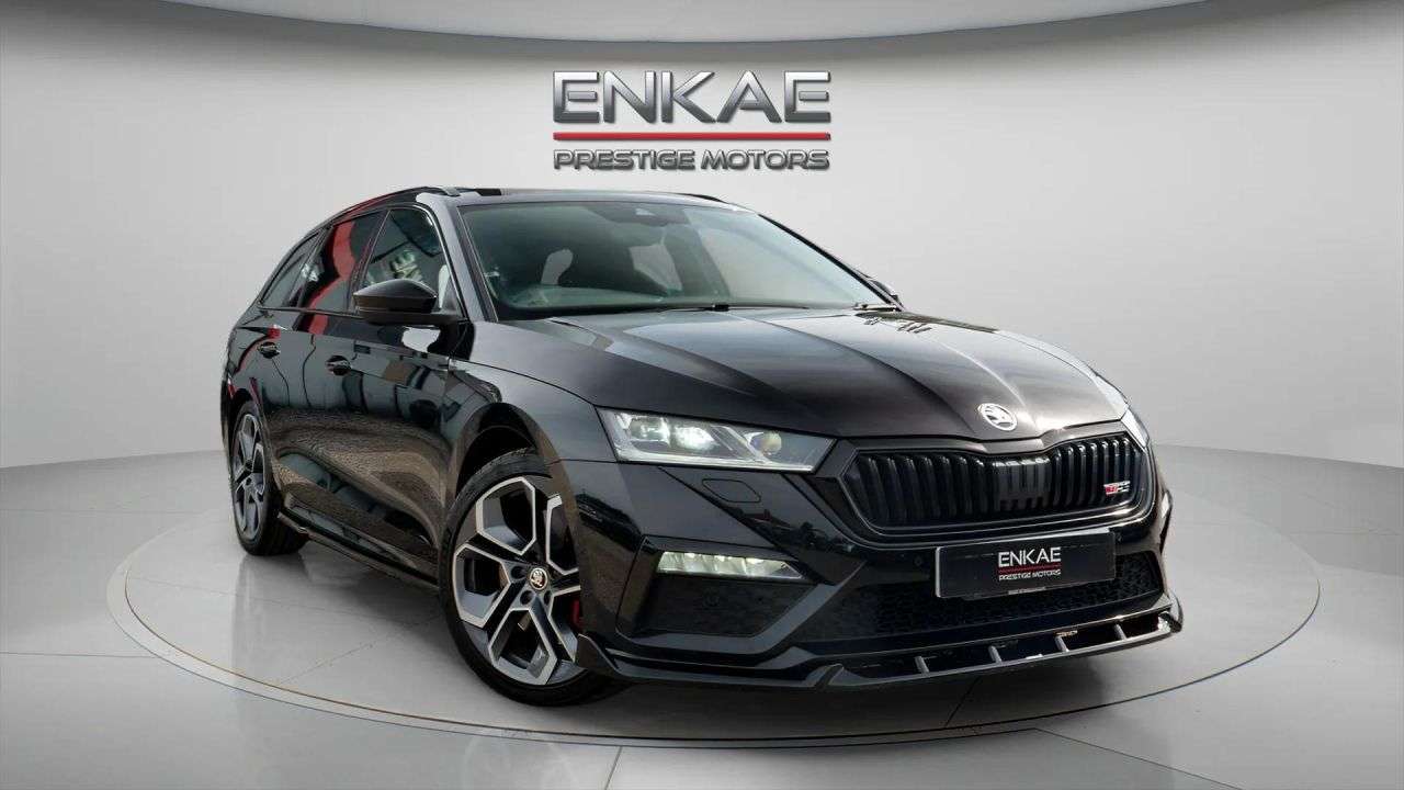 A 2024 SKODA OCTAVIA 2.0 TSI vRS Estate 5dr Petrol DSG Euro 6 (s/s) (245 ps) 19 INCH ALLOYS | HT A 2024 SKODA OCTAVIA 2.0 TSI vRS Estate 5dr Petrol DSG Euro 6 (s/s) (245 ps) 19 INCH ALLOYS | HT
