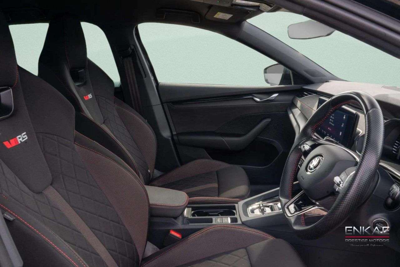 A 2024 SKODA OCTAVIA 2.0 TSI vRS Estate 5dr Petrol DSG Euro 6 (s/s) (245 ps) 19 INCH ALLOYS | HT A 2024 SKODA OCTAVIA 2.0 TSI vRS Estate 5dr Petrol DSG Euro 6 (s/s) (245 ps) 19 INCH ALLOYS | HT