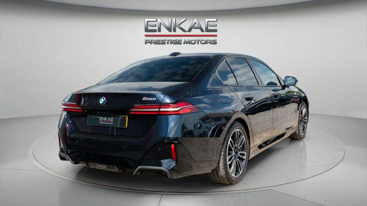 A 2024 BMW 5 SERIES 2.0 520i MHT M Sport Saloon 4dr Petrol Hybrid Steptronic Euro 6 (s/s) (208 A 2024 BMW 5 SERIES 2.0 520i MHT M Sport Saloon 4dr Petrol Hybrid Steptronic Euro 6 (s/s) (208