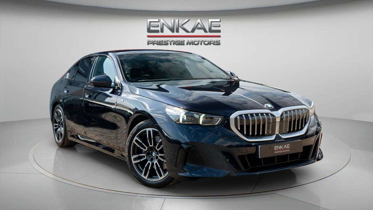 A 2024 BMW 5 SERIES 2.0 520i MHT M Sport Saloon 4dr Petrol Hybrid Steptronic Euro 6 (s/s) (208 A 2024 BMW 5 SERIES 2.0 520i MHT M Sport Saloon 4dr Petrol Hybrid Steptronic Euro 6 (s/s) (208