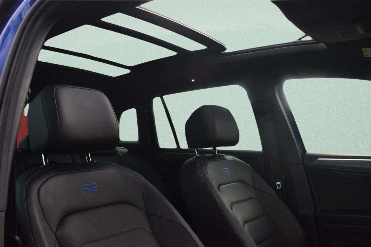 A 2023 VOLKSWAGEN TIGUAN 2.0 TSI R SUV 5dr Petrol DSG 4Motion Euro 6 (s/s) (320 ps) 360 CAM | F&R HT A 2023 VOLKSWAGEN TIGUAN 2.0 TSI R SUV 5dr Petrol DSG 4Motion Euro 6 (s/s) (320 ps) 360 CAM | F&R HT