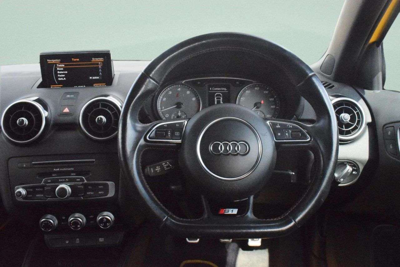 2017 AUDI S1 2017 AUDI S1