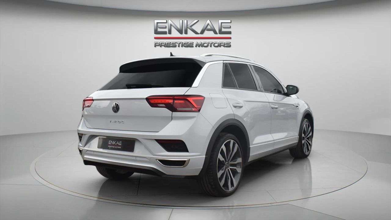 A 2021 VOLKSWAGEN T-ROC 2.0 TDI EVO R-Line SUV 5dr Diesel DSG Euro 6 (s/s) (150 ps) HTD FRNT STS | A 2021 VOLKSWAGEN T-ROC 2.0 TDI EVO R-Line SUV 5dr Diesel DSG Euro 6 (s/s) (150 ps) HTD FRNT STS |