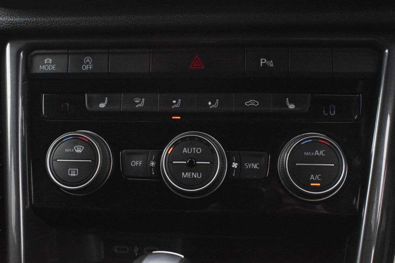 2021 VOLKSWAGEN T-ROC 2021 VOLKSWAGEN T-ROC