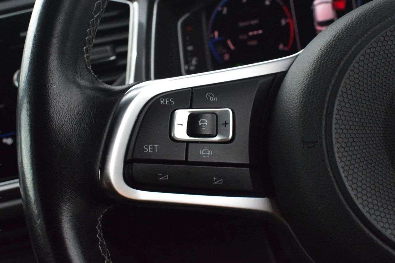 2021 VOLKSWAGEN T-ROC 2021 VOLKSWAGEN T-ROC