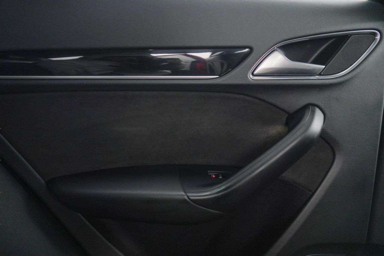 2018 AUDI Q3 2018 AUDI Q3