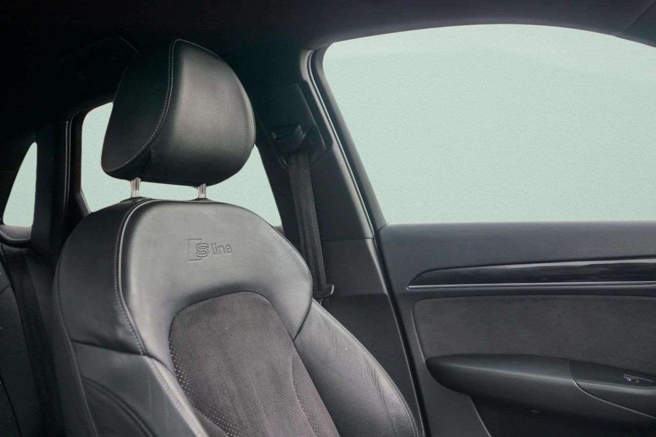 2018 AUDI Q3 2018 AUDI Q3