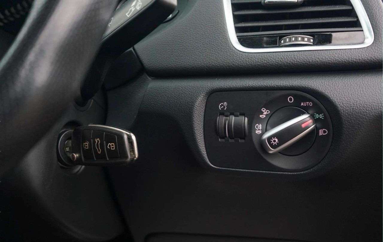 2018 AUDI Q3 2018 AUDI Q3
