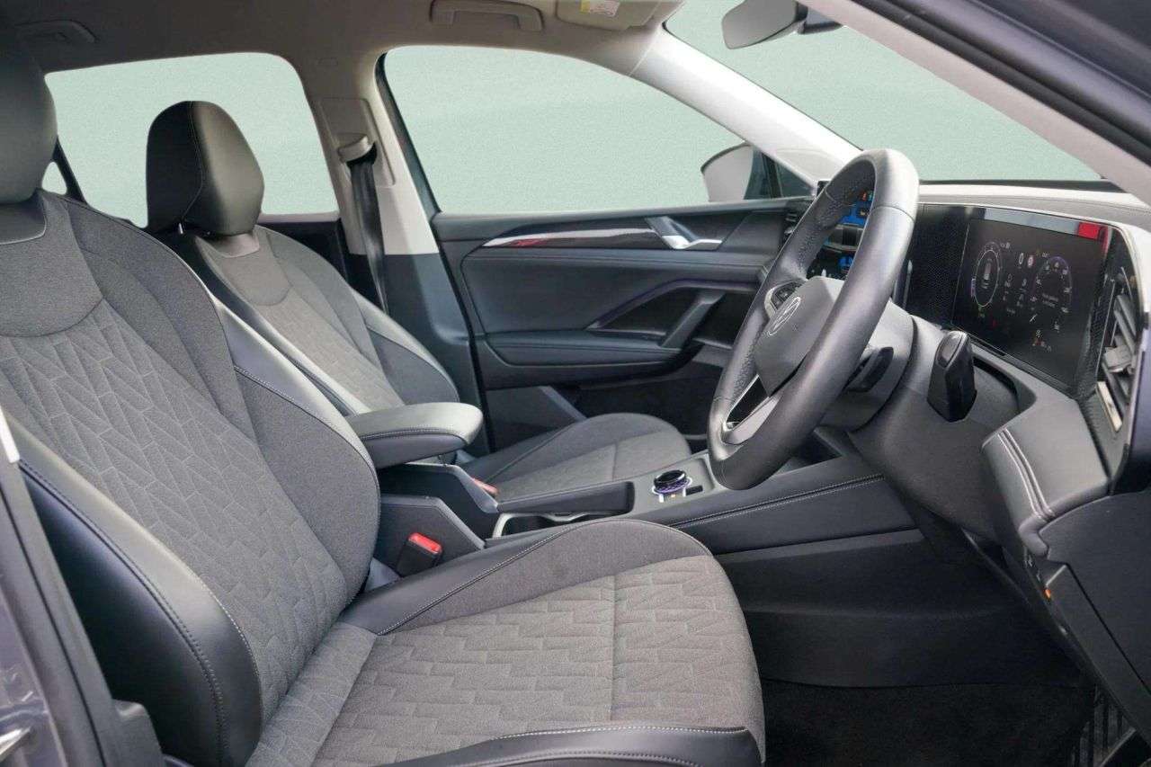 A 2024 VOLKSWAGEN TIGUAN 1.5 eTSI MHEV Match SUV 5dr Petrol Hybrid DSG Euro 6 (s/s) (150 ps) ACC | 1 A 2024 VOLKSWAGEN TIGUAN 1.5 eTSI MHEV Match SUV 5dr Petrol Hybrid DSG Euro 6 (s/s) (150 ps) ACC | 1