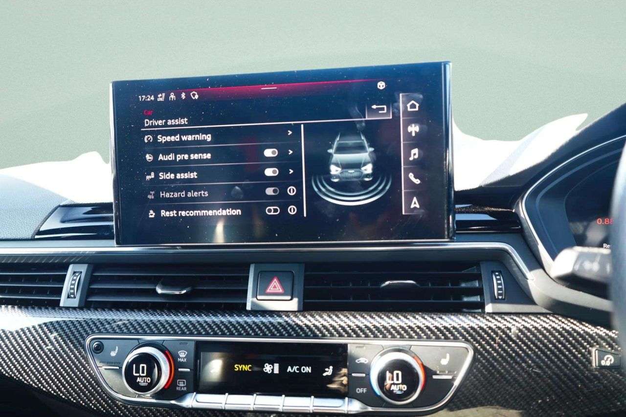 2022 AUDI RS4 AVANT 2022 AUDI RS4 AVANT