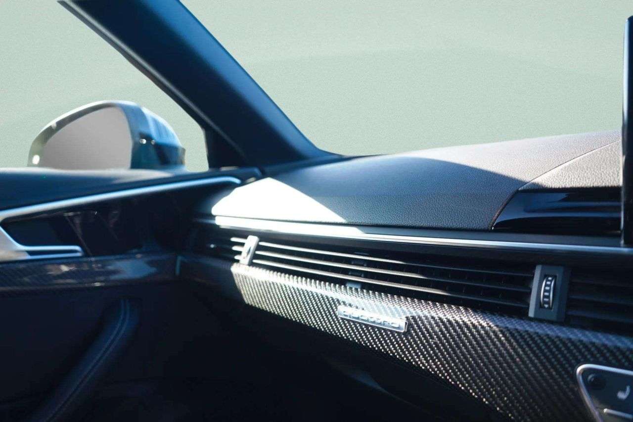 2022 AUDI RS4 AVANT 2022 AUDI RS4 AVANT