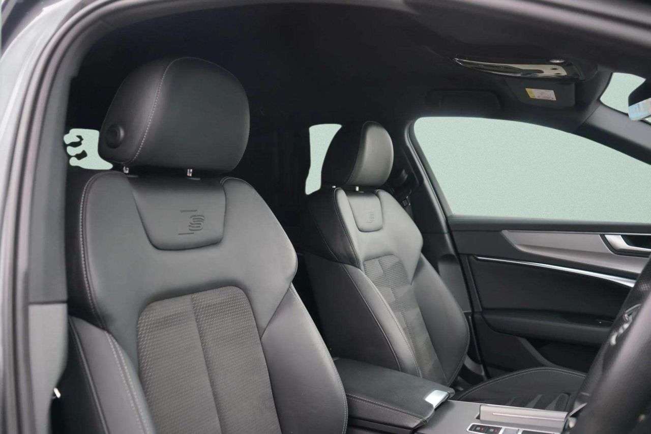 A 2020 AUDI A6 SALOON 2.0 TDI 40 Black Edition Saloon 4dr Diesel S Tronic Euro 6 (s/s) (204 ps) 2 A 2020 AUDI A6 SALOON 2.0 TDI 40 Black Edition Saloon 4dr Diesel S Tronic Euro 6 (s/s) (204 ps) 2