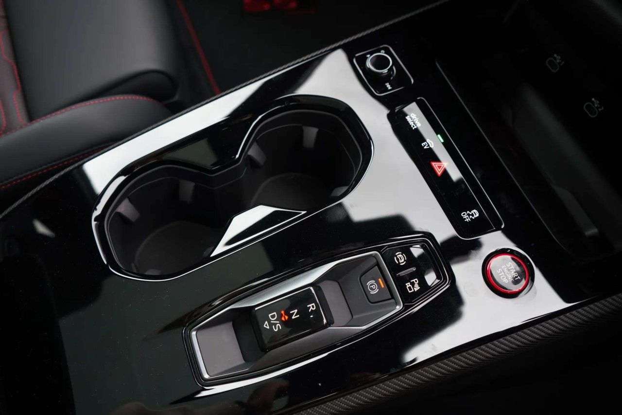 2026 AUDI RS5 AVANT 2026 AUDI RS5 AVANT