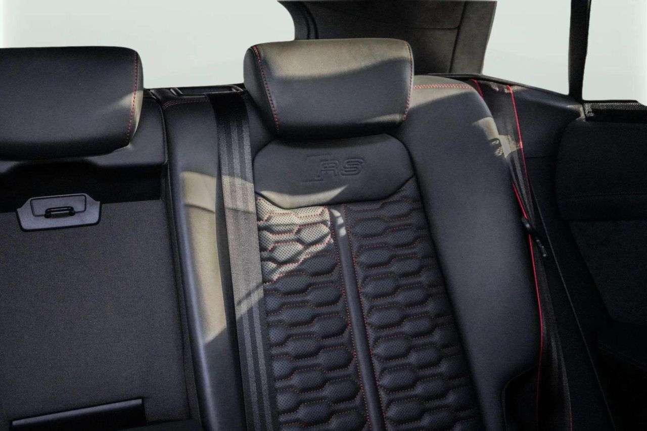 2021 AUDI RSQ8 2021 AUDI RSQ8