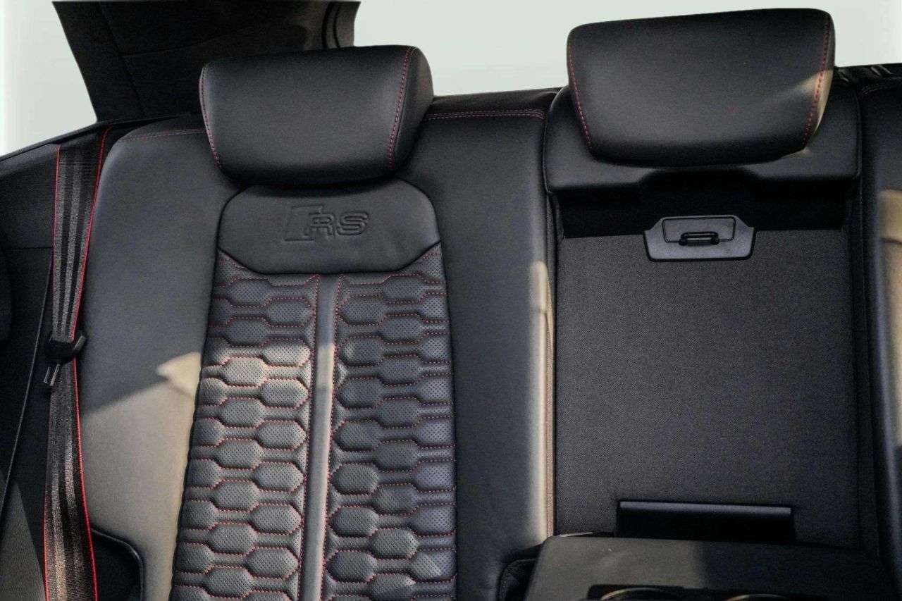 2021 AUDI RSQ8 2021 AUDI RSQ8