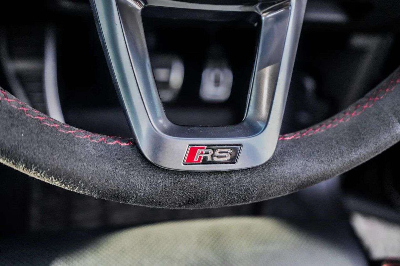 2021 AUDI RSQ8 2021 AUDI RSQ8
