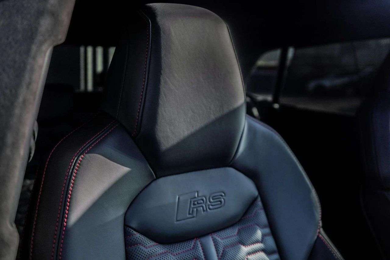 2021 AUDI RSQ8 2021 AUDI RSQ8
