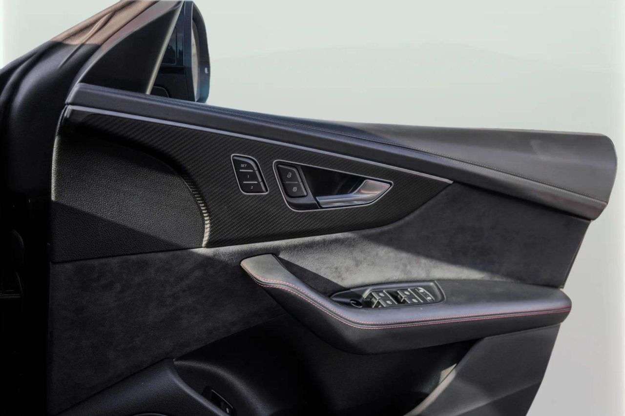 2021 AUDI RSQ8 2021 AUDI RSQ8