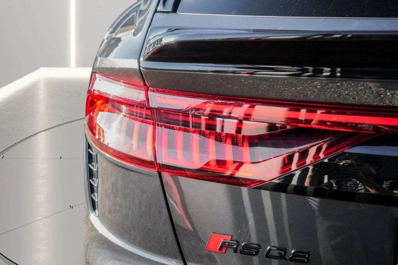 2021 AUDI RSQ8 2021 AUDI RSQ8