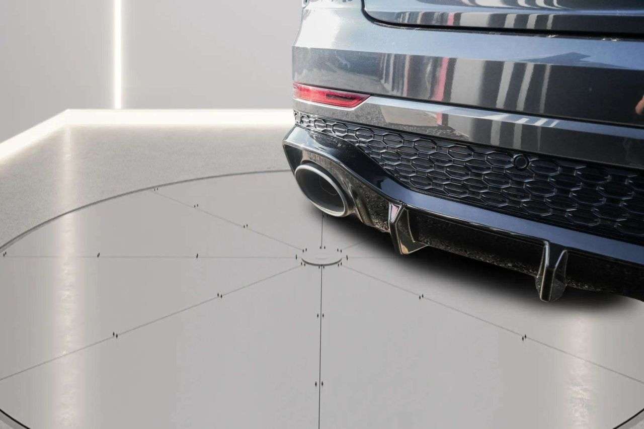 2021 AUDI RSQ8 2021 AUDI RSQ8