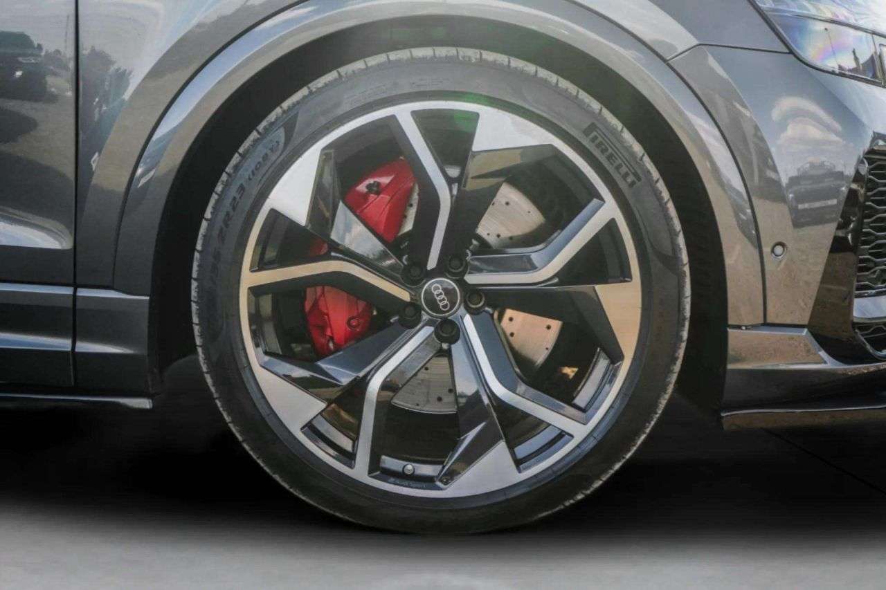 2021 AUDI RSQ8 2021 AUDI RSQ8