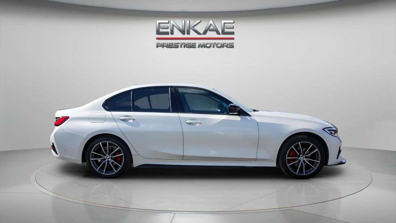A 2020 BMW 3 SERIES 2.0 320i Sport Saloon 4dr Petrol Auto Euro 6 (s/s) (184 ps) CRUISE CONTROL A 2020 BMW 3 SERIES 2.0 320i Sport Saloon 4dr Petrol Auto Euro 6 (s/s) (184 ps) CRUISE CONTROL