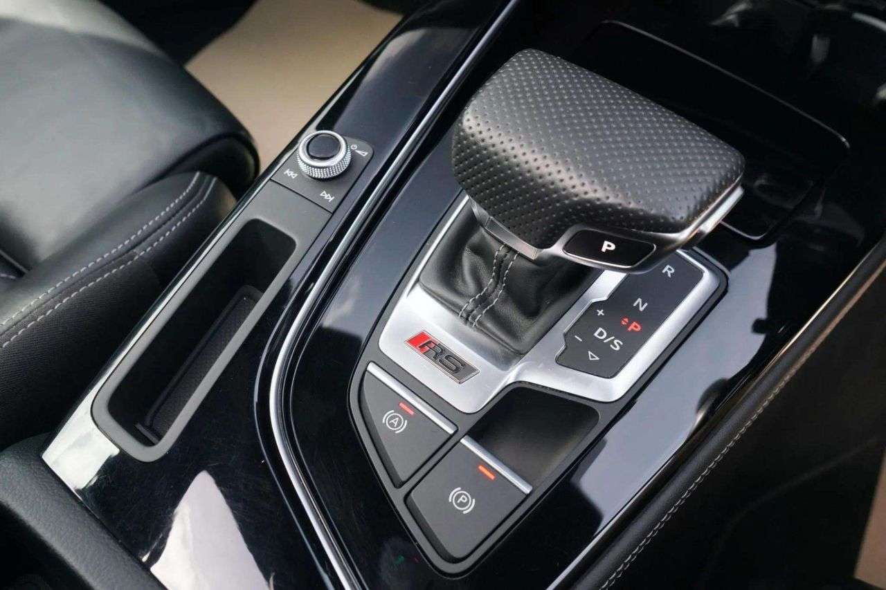 2020 AUDI RS5 2020 AUDI RS5