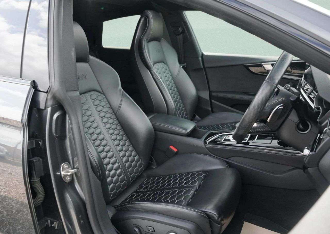 2020 AUDI RS5 2020 AUDI RS5
