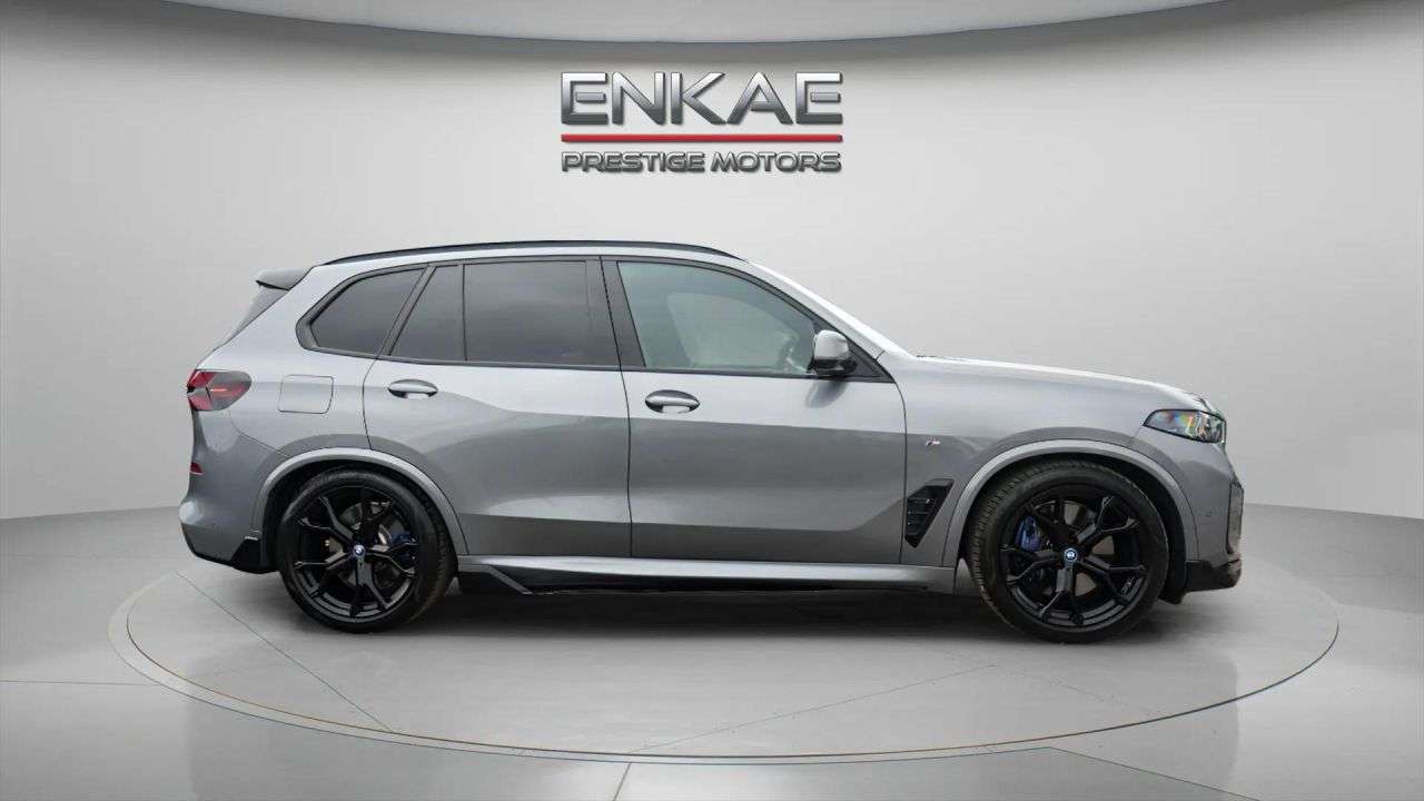A 2023 BMW X5 3.0 50e 25.7kWh M Sport SUV 5dr Petrol Plug-in Hybrid Steptronic xDrive Eur A 2023 BMW X5 3.0 50e 25.7kWh M Sport SUV 5dr Petrol Plug-in Hybrid Steptronic xDrive Eur