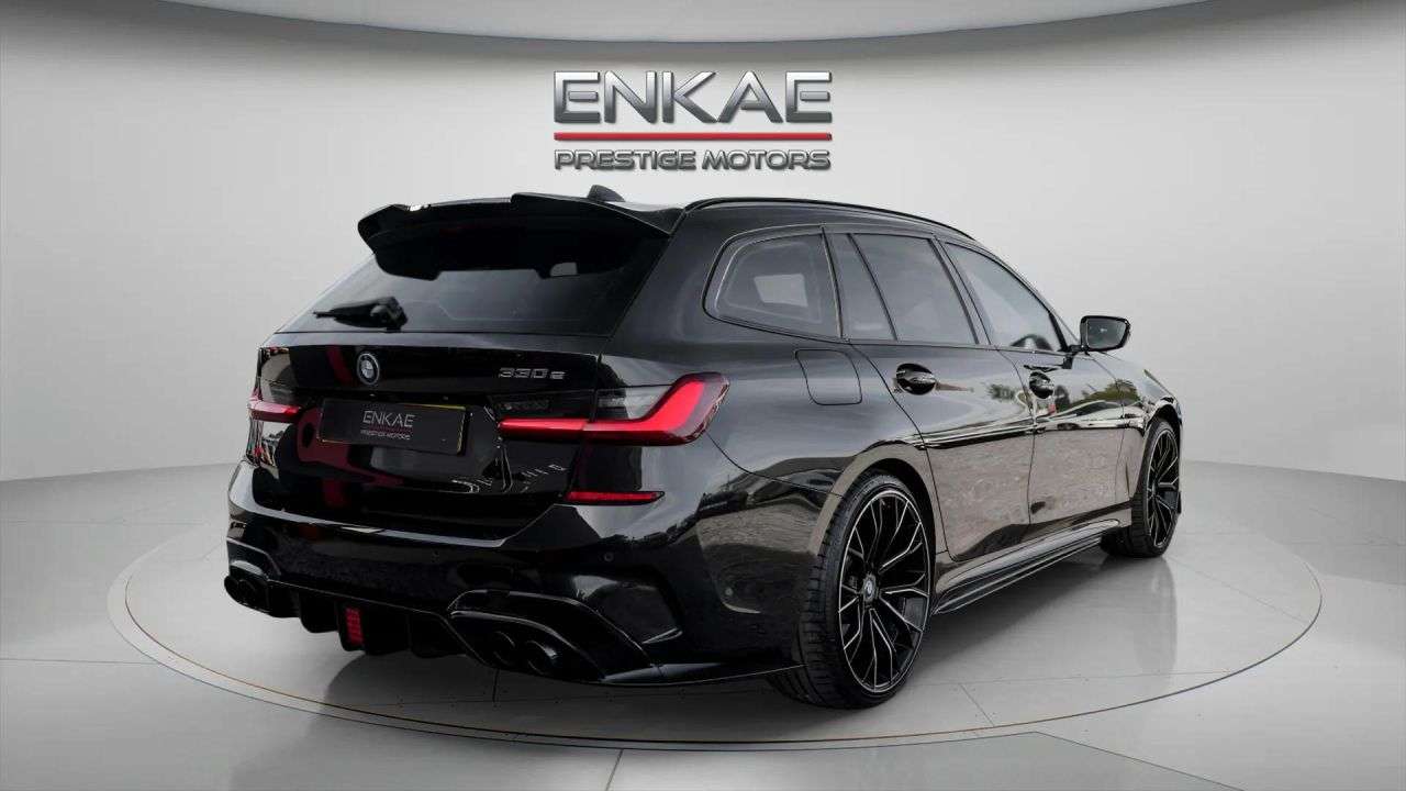 A 2022 BMW 3 SERIES 2.0 330e 12kWh M Sport Touring 5dr Petrol Plug-in Hybrid Auto Euro 6 (s/s) A 2022 BMW 3 SERIES 2.0 330e 12kWh M Sport Touring 5dr Petrol Plug-in Hybrid Auto Euro 6 (s/s)