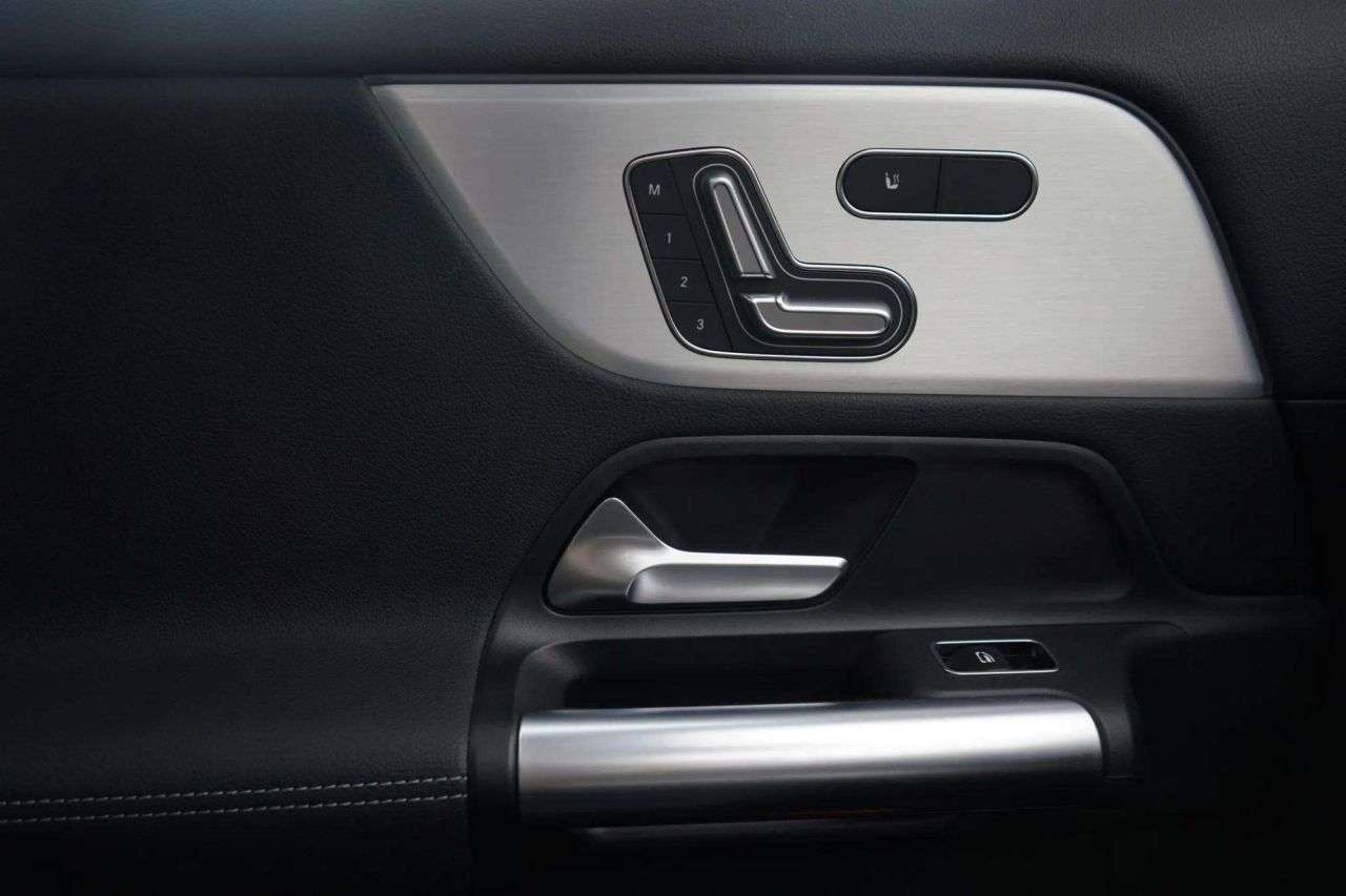 2025 MERCEDES-BENZ GLA 2025 MERCEDES-BENZ GLA