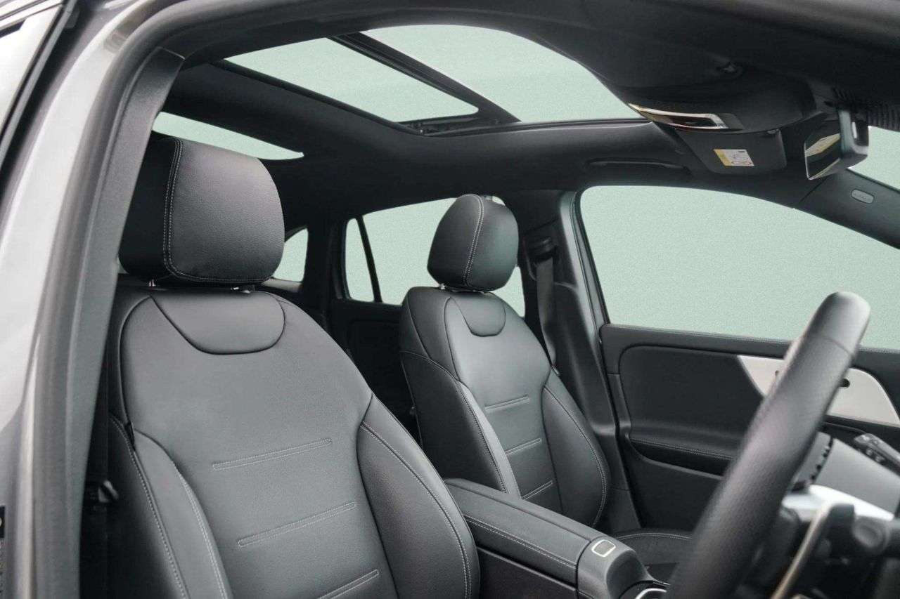 A 2025 MERCEDES-BENZ GLA 2.0 GLA35 MHEV AMG (Premium Plus) SUV 5dr Petrol Hybrid 8G-DCT 4MATIC Euro A 2025 MERCEDES-BENZ GLA 2.0 GLA35 MHEV AMG (Premium Plus) SUV 5dr Petrol Hybrid 8G-DCT 4MATIC Euro