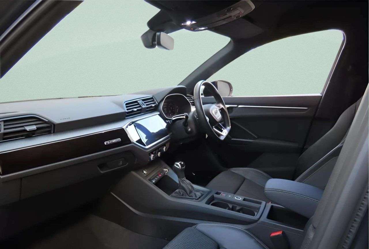 A 2022 AUDI Q3 2.0 TFSI 40 Black Edition SUV 5dr Petrol S Tronic quattro Euro 6 (s/s) (190 A 2022 AUDI Q3 2.0 TFSI 40 Black Edition SUV 5dr Petrol S Tronic quattro Euro 6 (s/s) (190