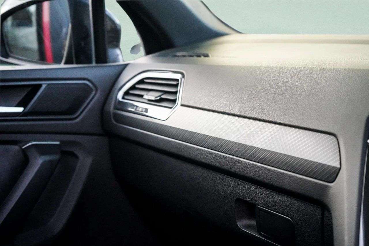 2021 VOLKSWAGEN TIGUAN 2021 VOLKSWAGEN TIGUAN