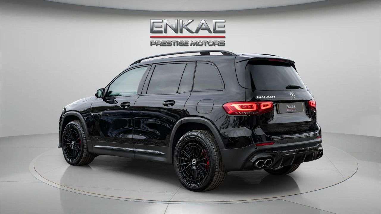 A 2022 MERCEDES-BENZ GLB 1.3 GLB200 AMG Line (Premium 2) SUV 5dr Petrol 7G-DCT Euro 6 (s/s) (163 ps) A 2022 MERCEDES-BENZ GLB 1.3 GLB200 AMG Line (Premium 2) SUV 5dr Petrol 7G-DCT Euro 6 (s/s) (163 ps)