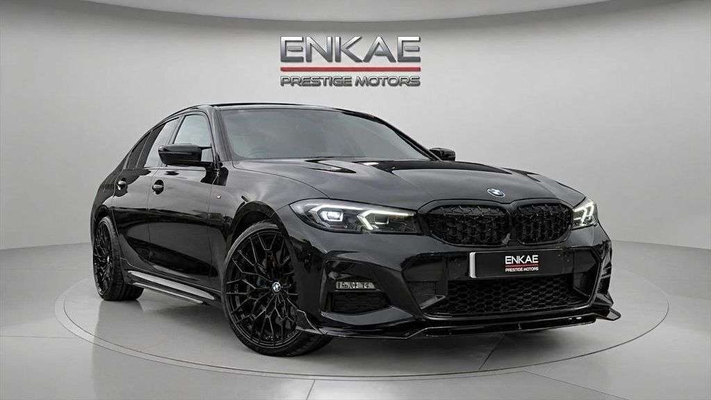 A 2021 BMW 3 SERIES 2.0 318i M Sport Saloon 4dr Petrol Auto Euro 6 (s/s) (156 ps) 20 INCH ALLOY A 2021 BMW 3 SERIES 2.0 318i M Sport Saloon 4dr Petrol Auto Euro 6 (s/s) (156 ps) 20 INCH ALLOY