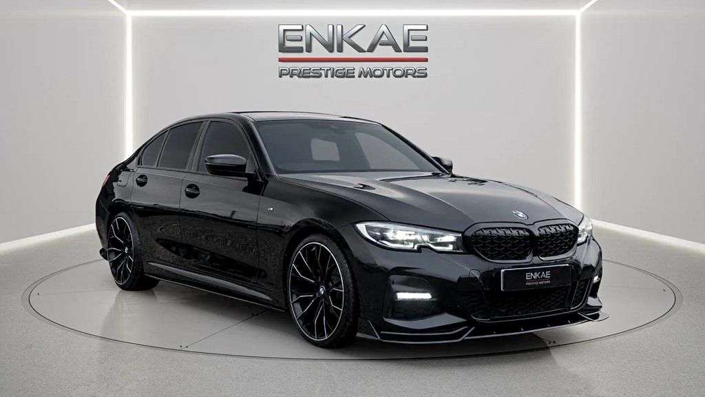 A 2021 BMW 3 SERIES 2.0 318i M Sport Saloon 4dr Petrol Auto Euro 6 (s/s) (156 ps) 20'' A 2021 BMW 3 SERIES 2.0 318i M Sport Saloon 4dr Petrol Auto Euro 6 (s/s) (156 ps) 20''