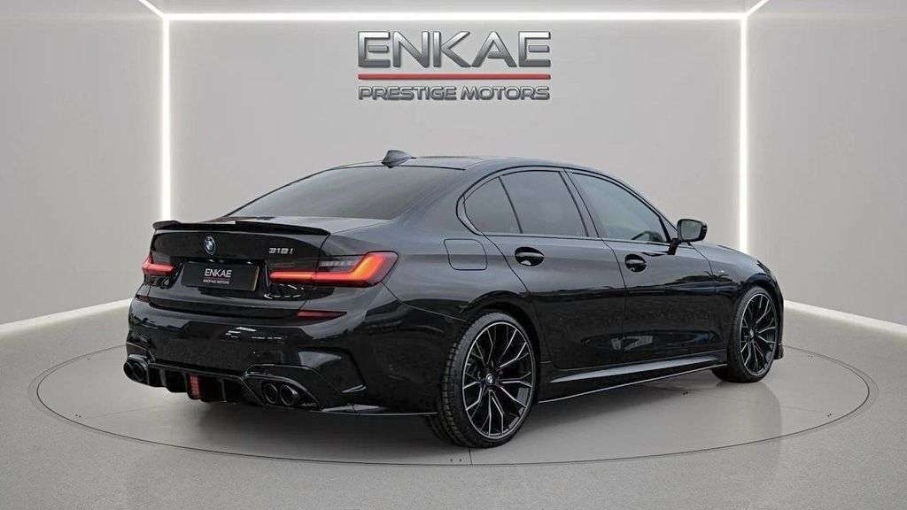 A 2021 BMW 3 SERIES 2.0 318i M Sport Saloon 4dr Petrol Auto Euro 6 (s/s) (156 ps) 20'' A 2021 BMW 3 SERIES 2.0 318i M Sport Saloon 4dr Petrol Auto Euro 6 (s/s) (156 ps) 20''