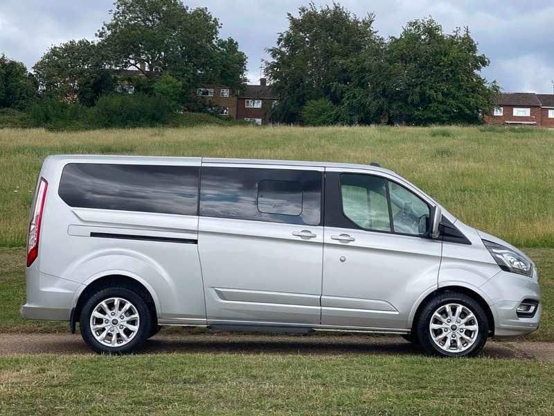 A 2020 FORD TOURNEO CUSTOM 320 TITANIUM ECOBLUE A 2020 FORD TOURNEO CUSTOM 320 TITANIUM ECOBLUE