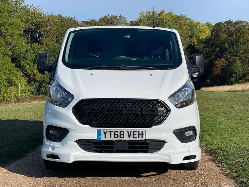 A 2018 FORD TRANSIT CUSTOM 320 BASE P/V L1 H1 A 2018 FORD TRANSIT CUSTOM 320 BASE P/V L1 H1