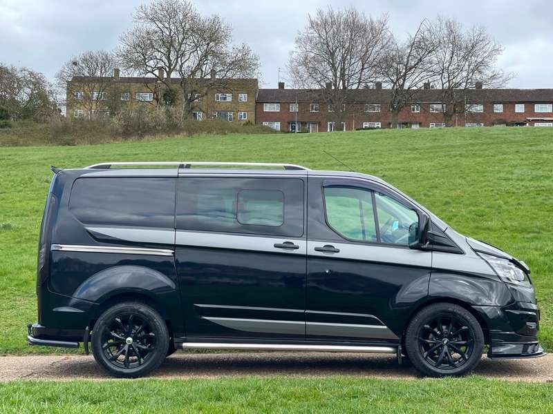 A 2014 FORD TRANSIT CUSTOM 290 LIMITED LR DCB A 2014 FORD TRANSIT CUSTOM 290 LIMITED LR DCB