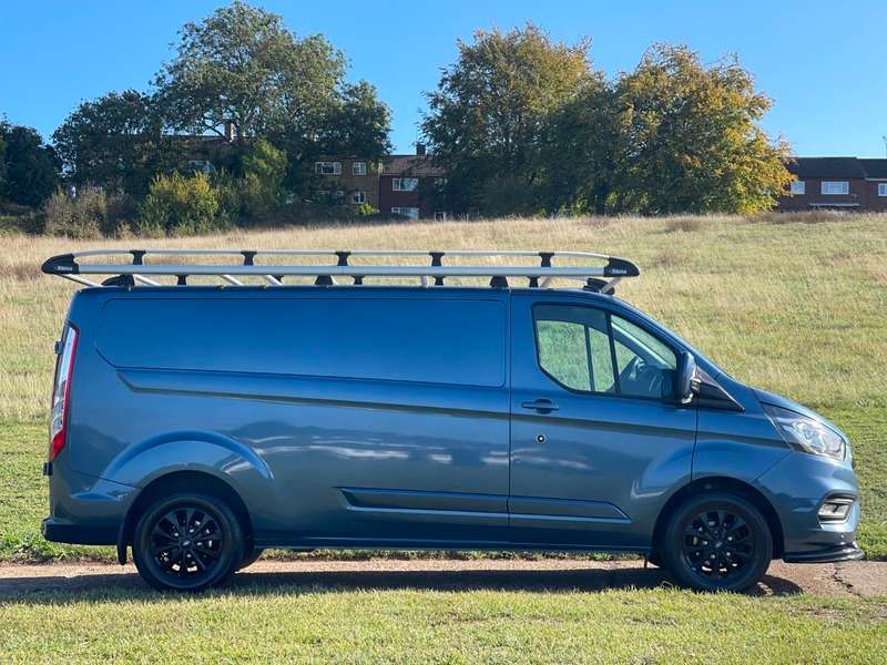 A 2019 FORD TRANSIT CUSTOM 300 LIMITED P/V ECOBLUE A 2019 FORD TRANSIT CUSTOM 300 LIMITED P/V ECOBLUE