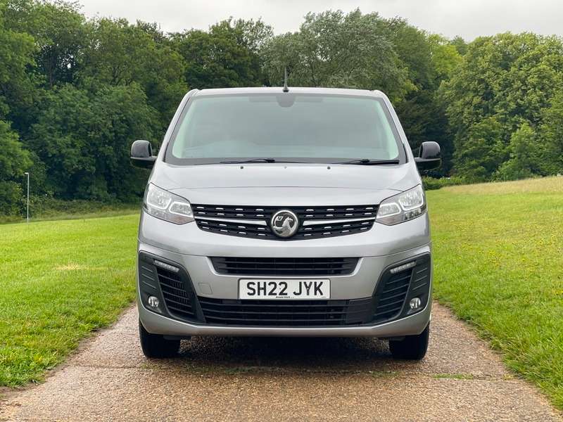 A 2022 VAUXHALL VIVARO L2H1 F3100 SPORTIVE S/S A 2022 VAUXHALL VIVARO L2H1 F3100 SPORTIVE S/S