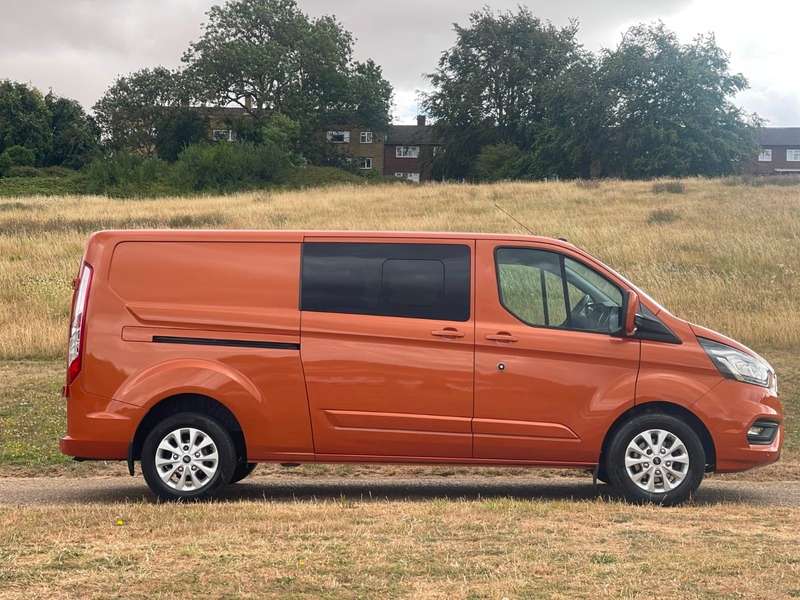A 2019 FORD TRANSIT CUSTOM 320 LIMITED DCIV L2 H1 A 2019 FORD TRANSIT CUSTOM 320 LIMITED DCIV L2 H1