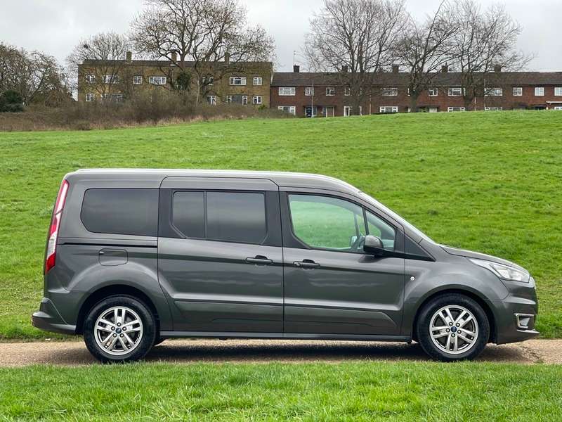 A 2021 FORD TOURNEO CONNECT GRAND TITANIUM TDCI A 2021 FORD TOURNEO CONNECT GRAND TITANIUM TDCI