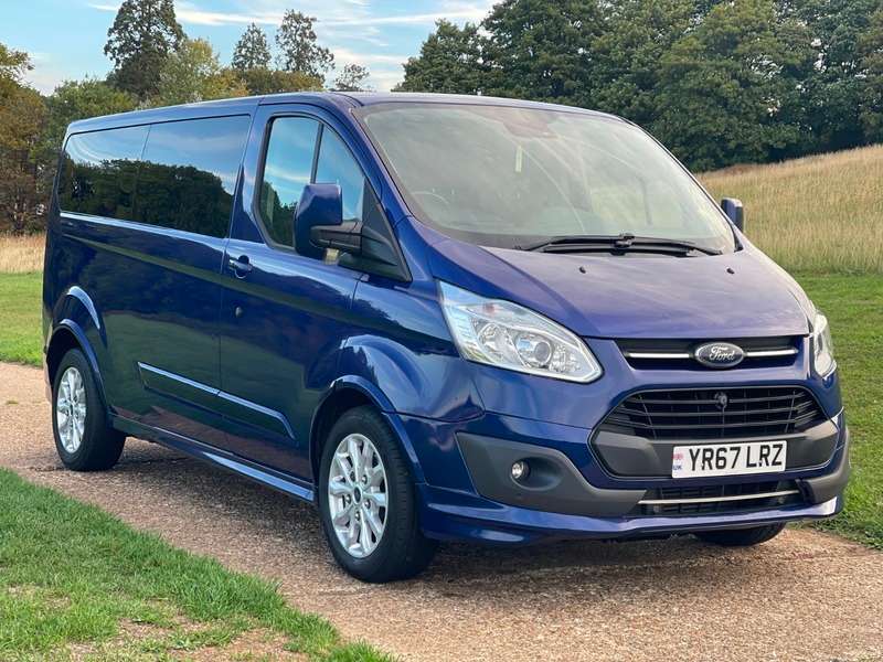 A 2017 FORD TRANSIT CUSTOM 340 TREND L2 KOMBI TDCI A 2017 FORD TRANSIT CUSTOM 340 TREND L2 KOMBI TDCI