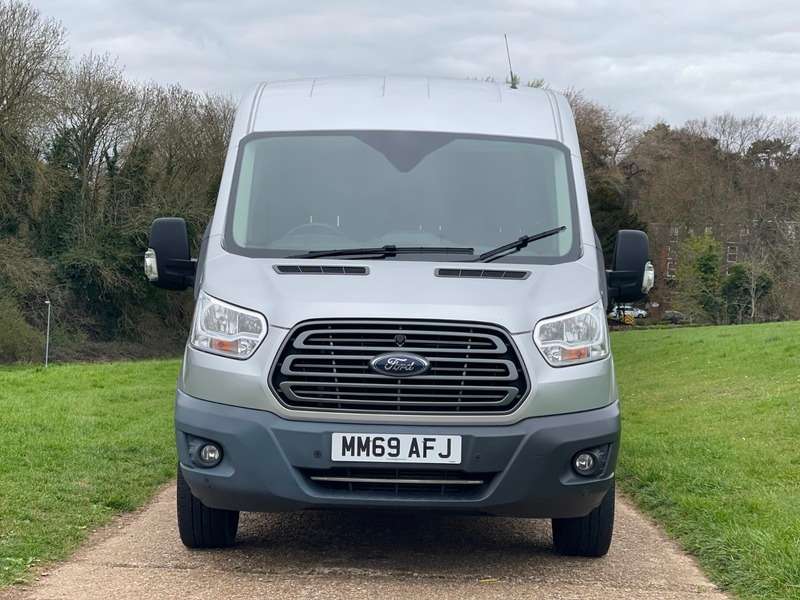 A 2019 FORD TRANSIT 350 L2H2 DCB P/V A 2019 FORD TRANSIT 350 L2H2 DCB P/V