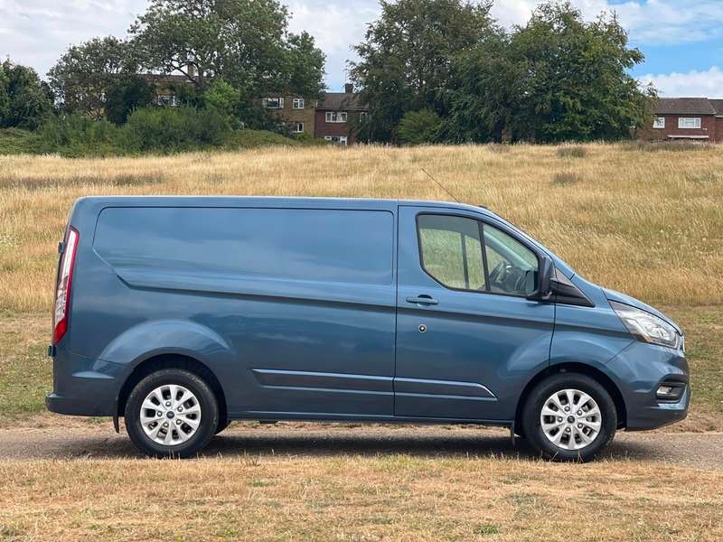 A 2020 FORD TRANSIT CUSTOM 280 LIMITED P/V L1 H1 A 2020 FORD TRANSIT CUSTOM 280 LIMITED P/V L1 H1